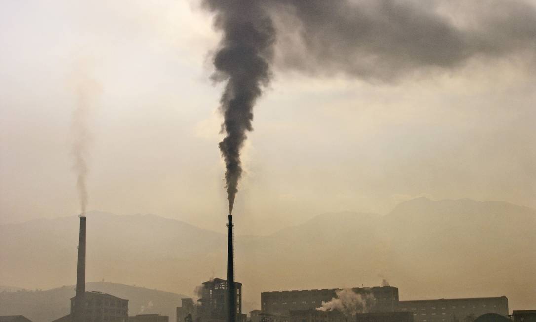 Fábricas chinesas deixam rastro de poluição por todo o mundo