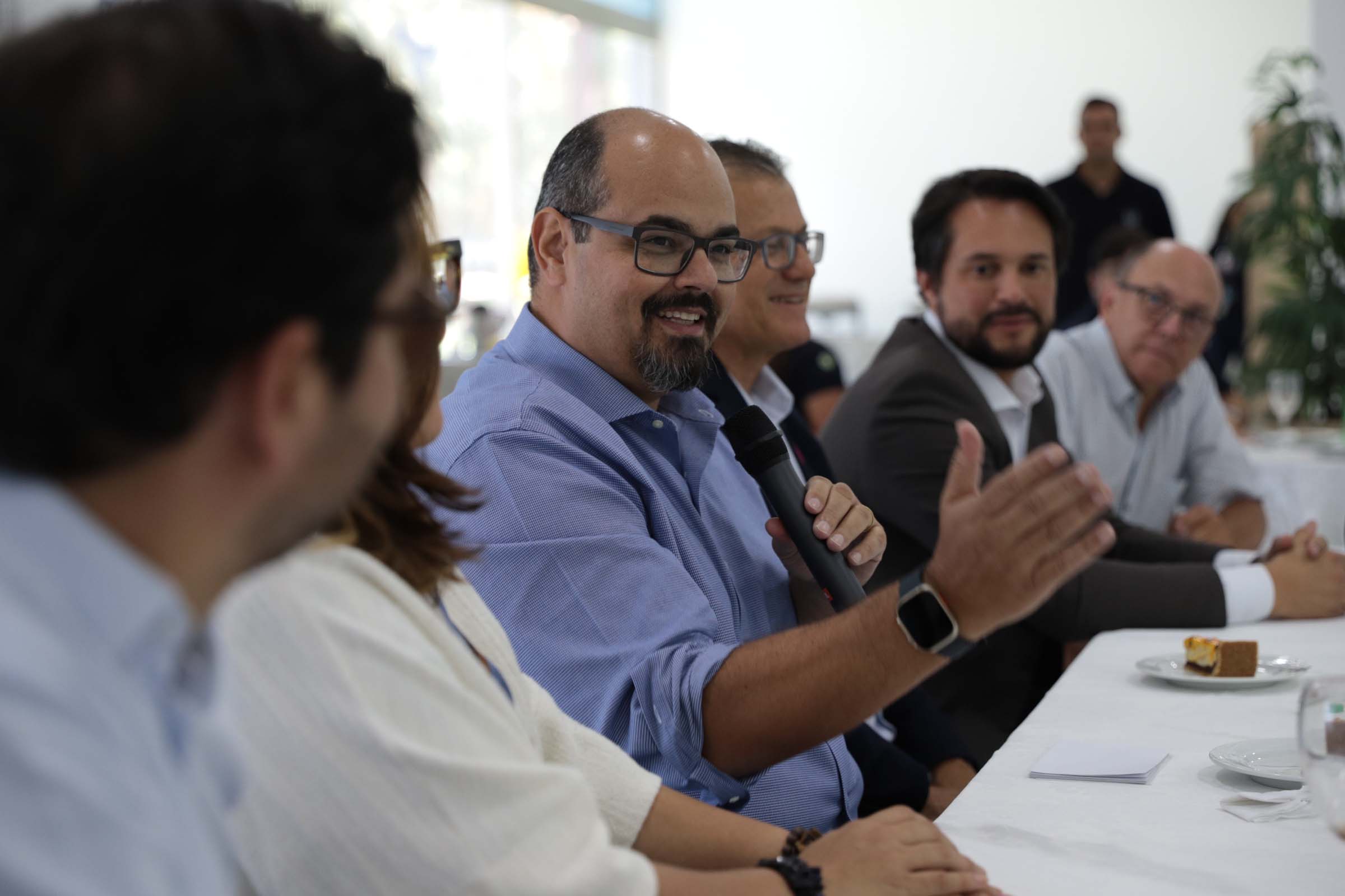 Casa de vice de Zema vira ‘QG’ para encontros informais com deputados