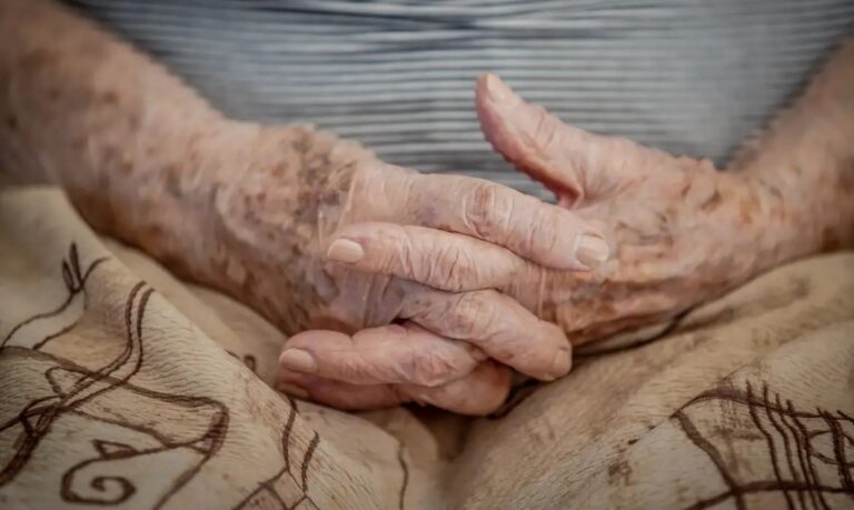 Violência contra idosos aumentam no Brasil