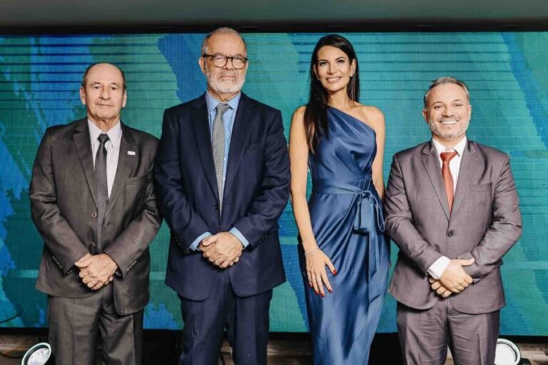 Fernando Azevedo, Raul Jungmann, Ana Sanches e Ediney Drummond na posse no Ibram