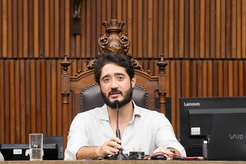 Presidente da Câmara Municipal de Belo Horizonte, vereador Gabriel Azevedo, durante Reunião Ordinária