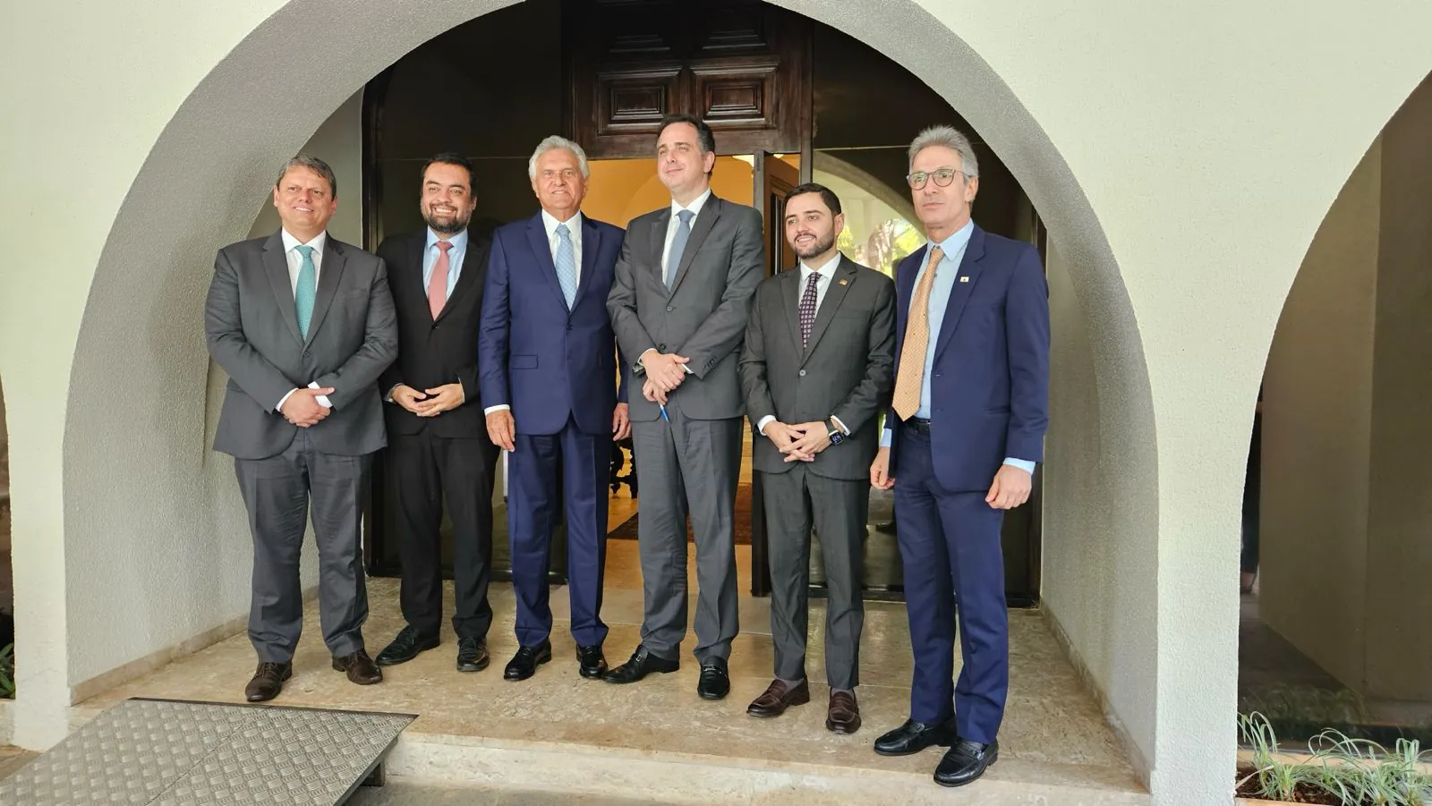“Precisamos de um indexador suportável”, diz Zema após reunião que discutiu dívidas dos estados