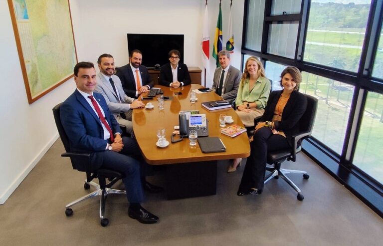 Reunião entre celebrado entre OAB-MG, Governo de Minas, Advocacia-Geral do Estado (AGE) e Tribunal de Justiça de Minas Gerais (TJMG)