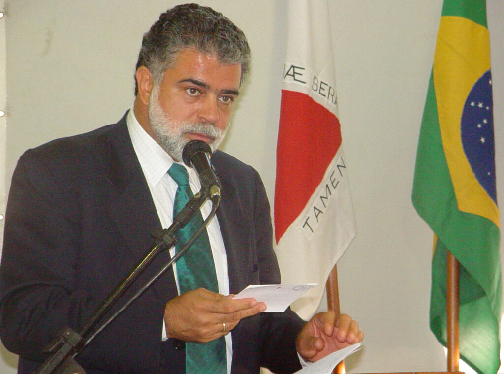 Ex-ministro faz acordo milionário para encerrar ações por corrupção na Justiça de MG