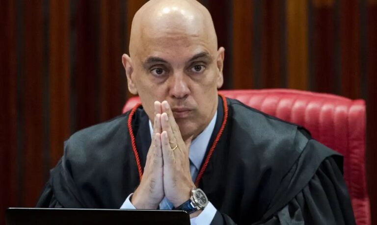 Ministro Alexandre de Moraes durante sessão no Supremo Tribunal Federal (STF)