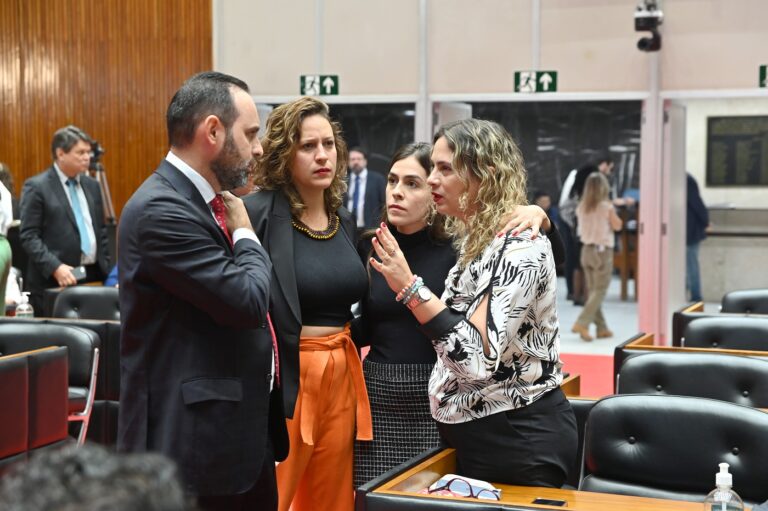 Deputadas Beatriz Cerqueira (PT), Bella Gonçalves (Psol), e Lohanna (PV), receberam ameaças