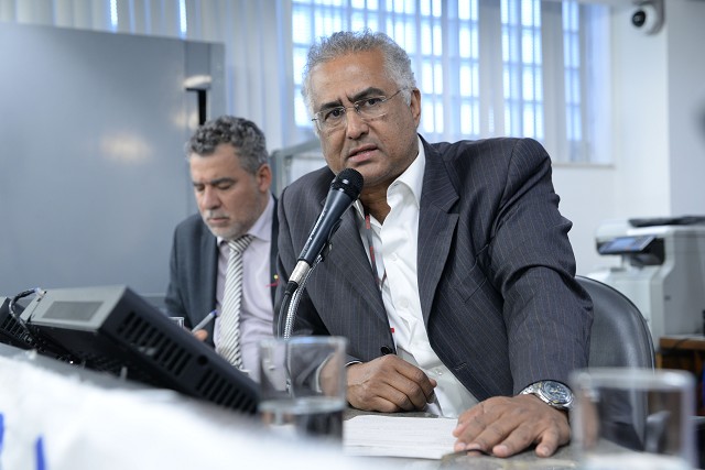 Ex-deputado Célio Moreira atua há meses no gabinete do prefeito Fuad Noman