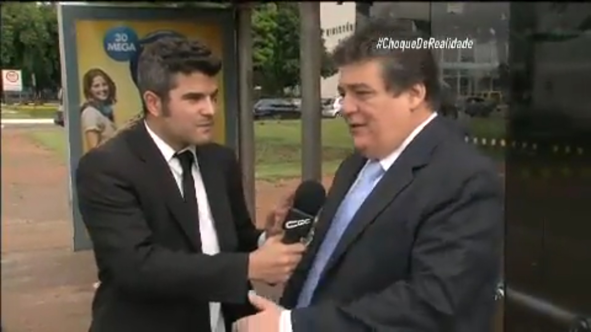 Gafe de deputado no ‘CQC’ pode virar realidade em ponto de ônibus