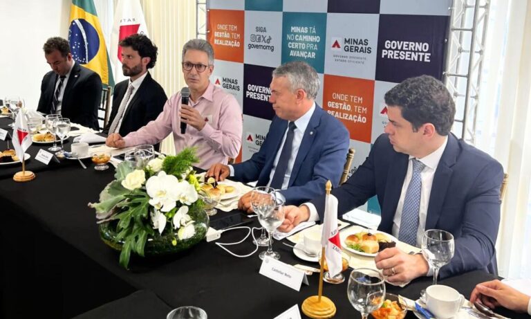 Castellar Neto em evento com Zema, Marcelo Aro e Zé Silva