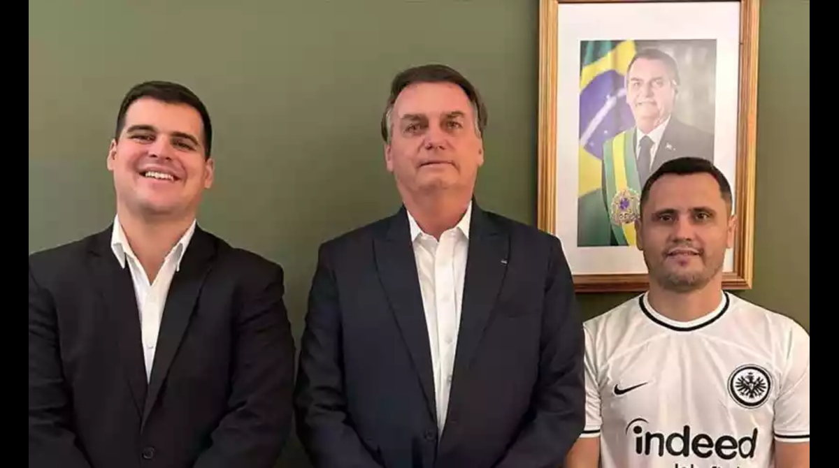 Bruno Engler depende de Bolsonaro e Cleitinho para ter visibilidade