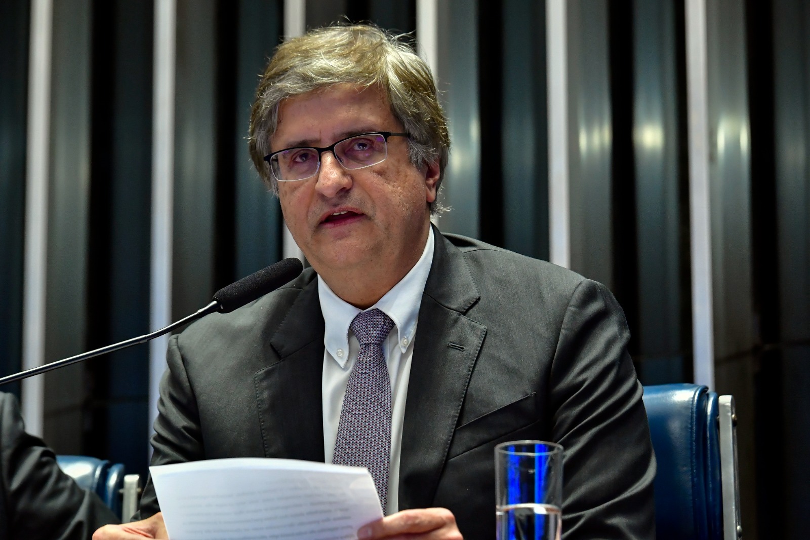 PGR defende extensão de liminar que suspende a dívida de Minas