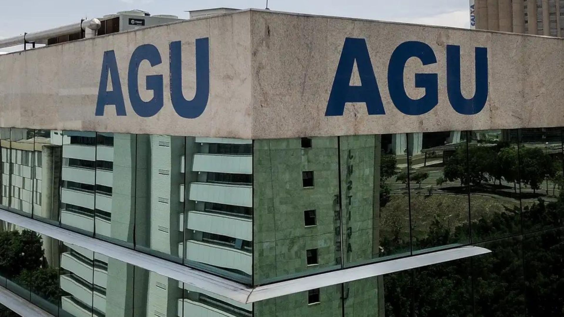 A um dia do fim de liminar, AGU volta a pedir que Minas retome pagamentos da dívida