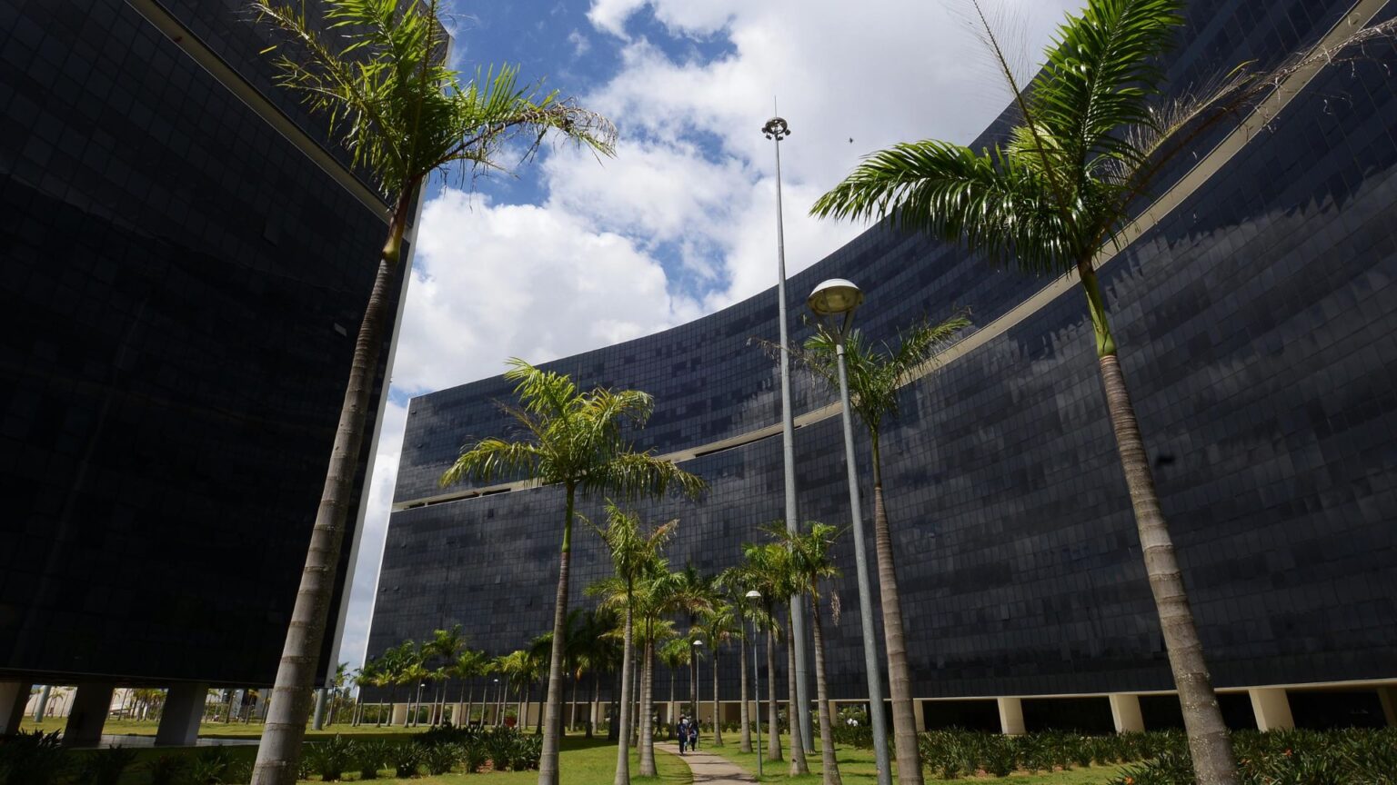 Inaugurada em 2010, Cidade Administrativa teve construção cercada de polêmicas. Foto: Divulgação