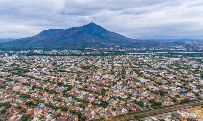 Vista da cidade de Governador Valadares, no Vale do Rio Doce.