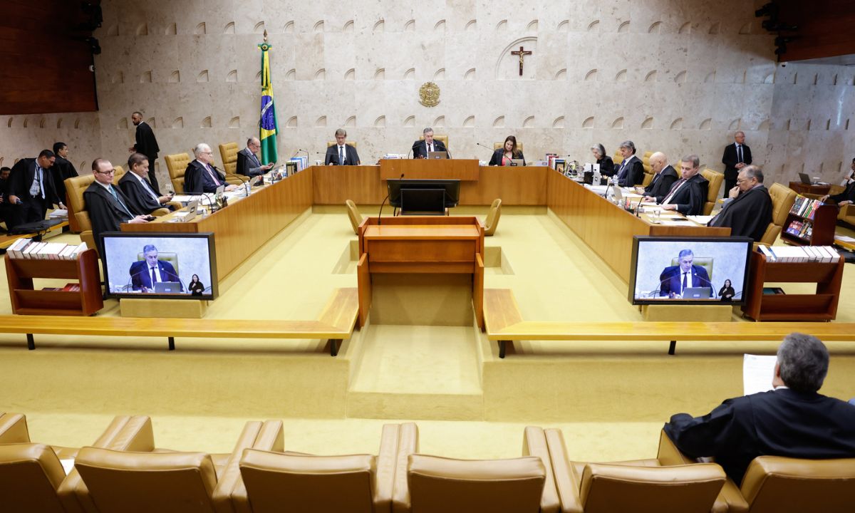 Foto mostra o plenário do STF