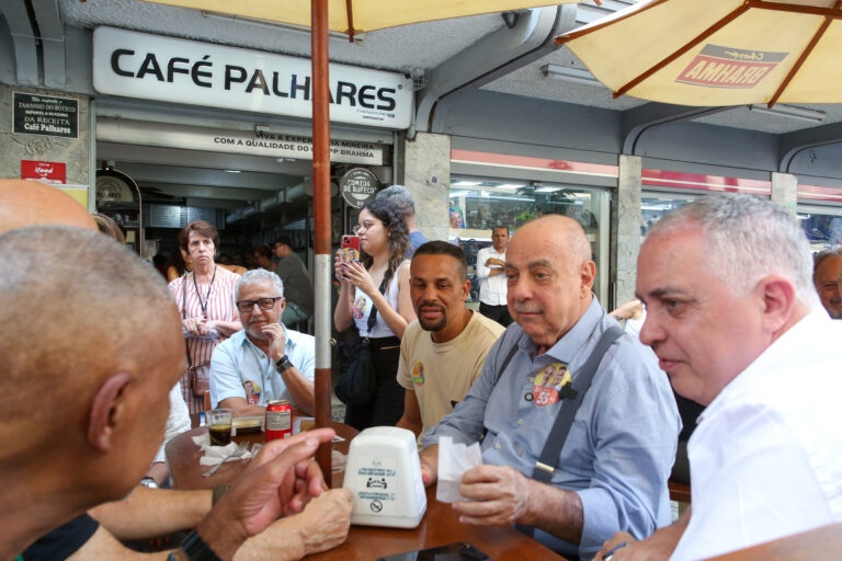 No final da manhã desta sexta (6), as mudanças foram publicadas em edição extraordinária do Diário do Município. Foto: Divulgação