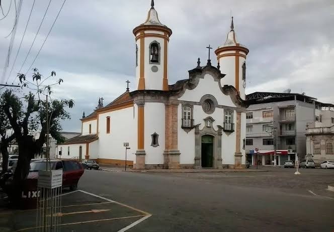 Os juízes consideraram que o aumento expressivo nos gastos com as festividades e a contratação de artistas de renome nacional poderiam configurar uma forma de beneficiar candidaturas. Foto: Reprodução