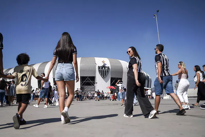 Lei Geral do Esporte não flexibilizou as normas que protegem o menor contra o trabalho infantil, mas apenas permitiu o estabelecimento de vínculo de natureza esportiva sem vínculo trabalhista. Foto: Daniela Veiga / Atlético