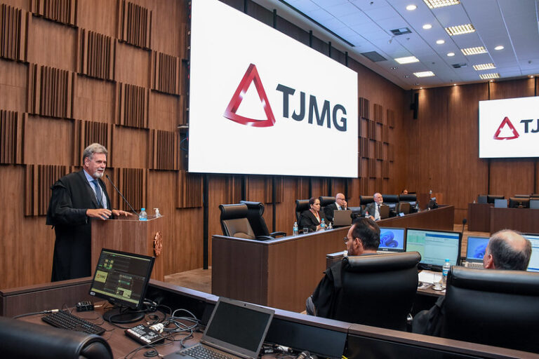 É na 21ª Câmara Especializada que tramitam casos gigantescos, como as recuperações judiciais da 123 Milhas, Uniauto e Samarco. Foto: Euler Junior/TJMG