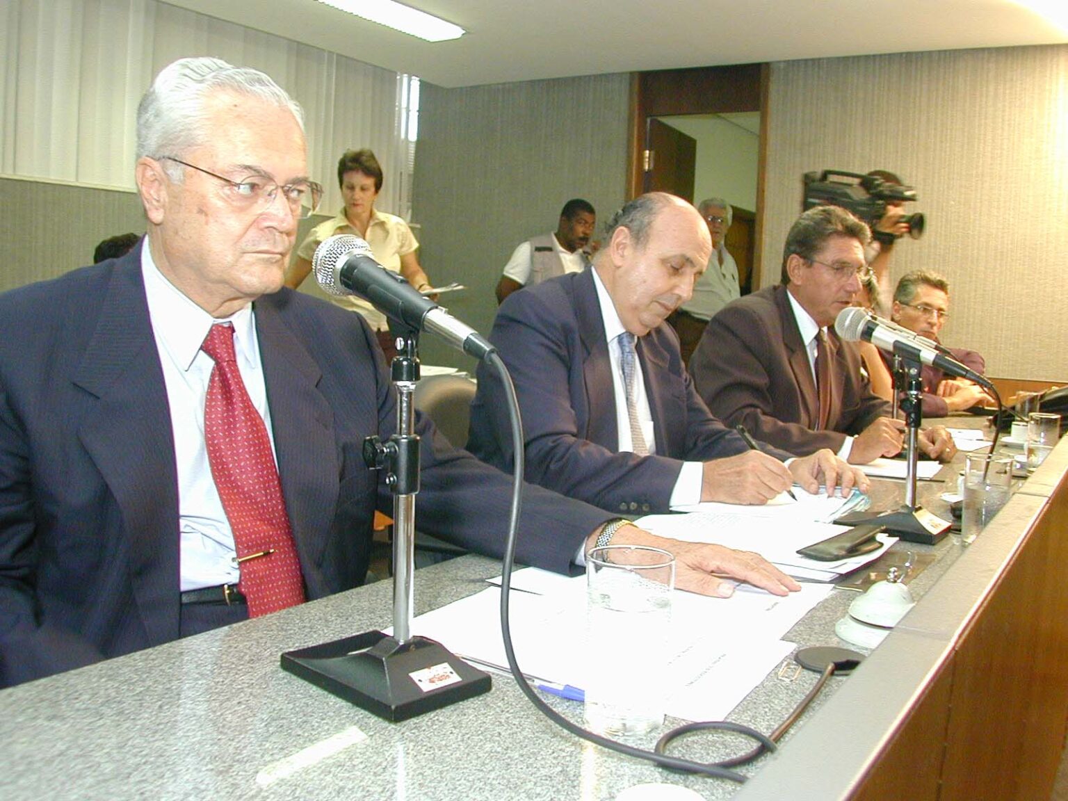 Glycon Terra (o primeiro à esquerda) foi deputado estadual entre 1991 e 2003. Foto: Divulgação/ALMG