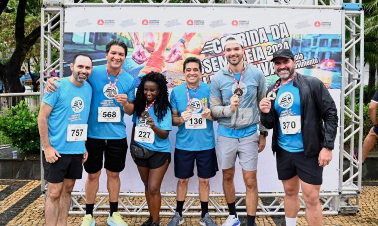 Deputados participam da corrida da Assembleia