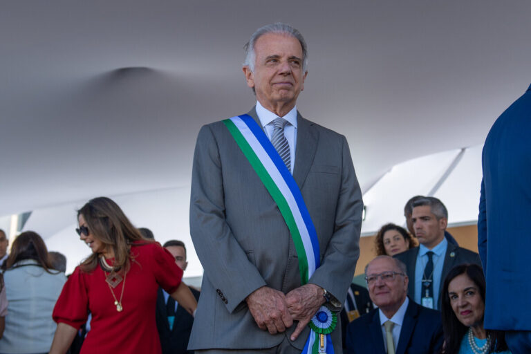 Ministro José Múcio em desfile do 7 de Setembro