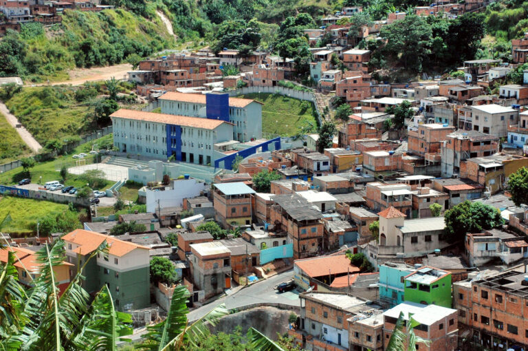 Aglomerado da Serra, favela