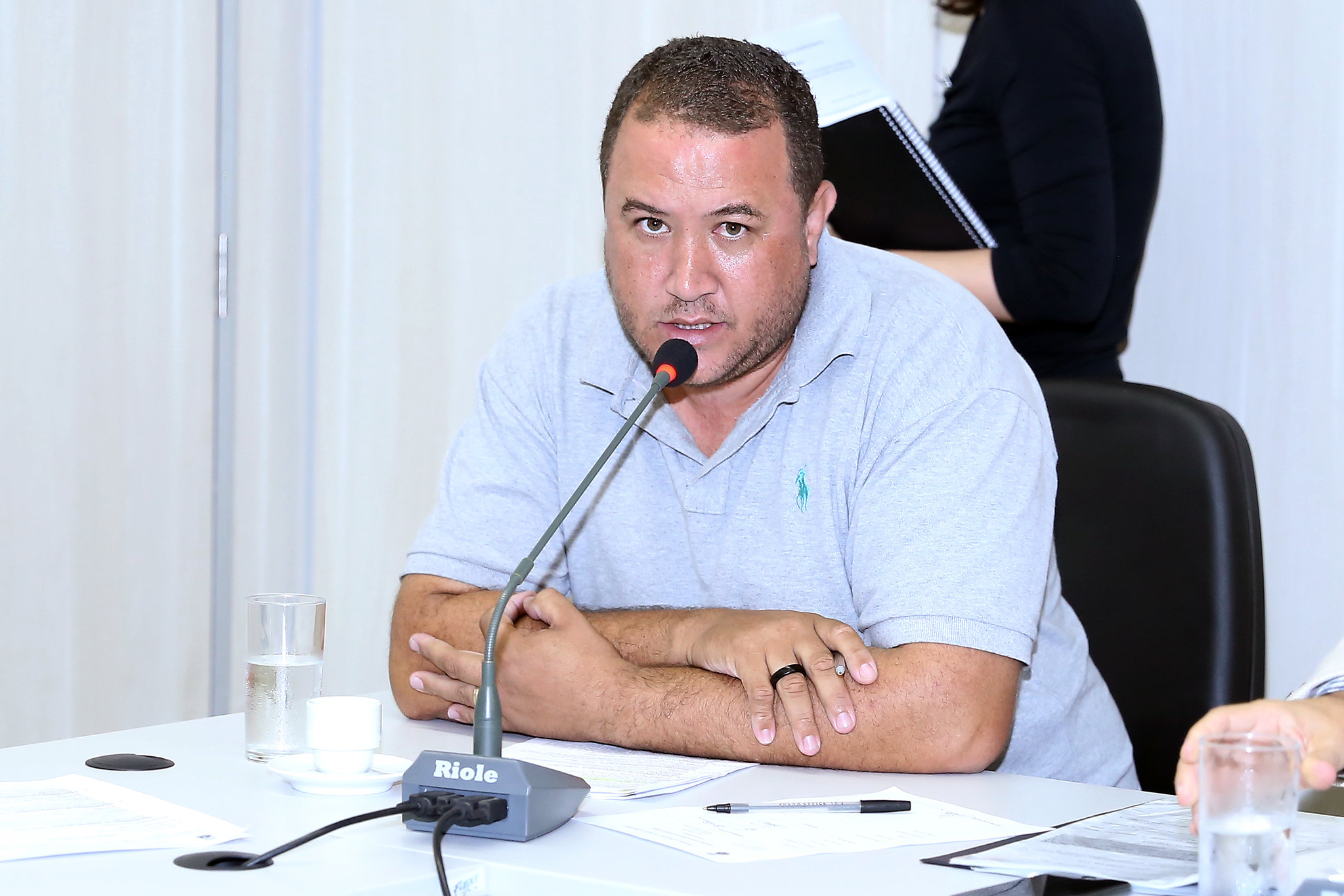 Fora de BH para ‘fugir’ de pressão, Branco avisa que votará em Bruno Miranda