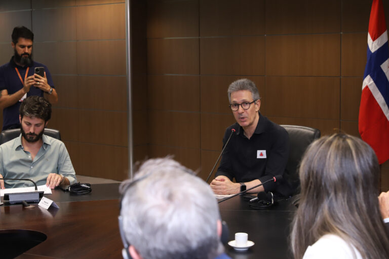 O Fator apurou que o encontro não estava agendado e foi convocado "de última hora" pelo vice-governador Mateus Simões. Foto: Agência Minas