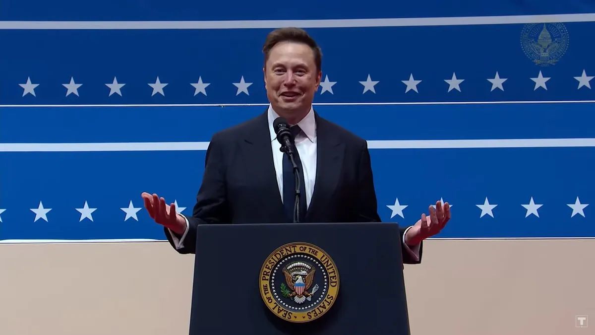 Elon Musk em discurso na Presidential Parade