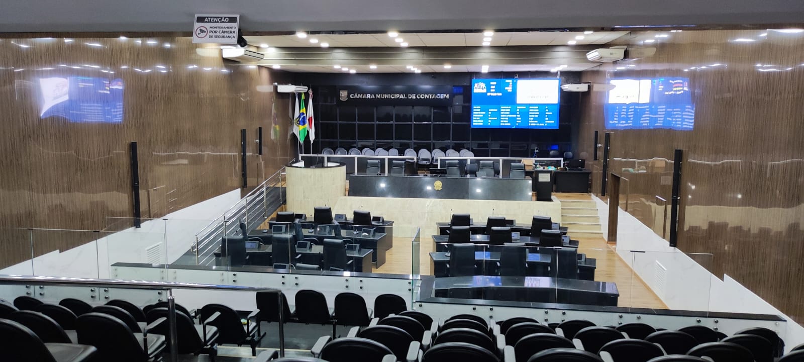 Esposa de investigado por ‘rachadinha’ na Câmara de Contagem foi nomeada por vereadora dias após exoneração do marido