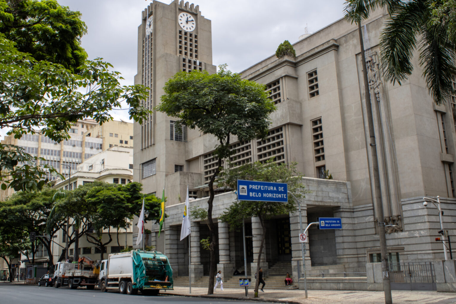 Foto mostra a Prefeitura de BH