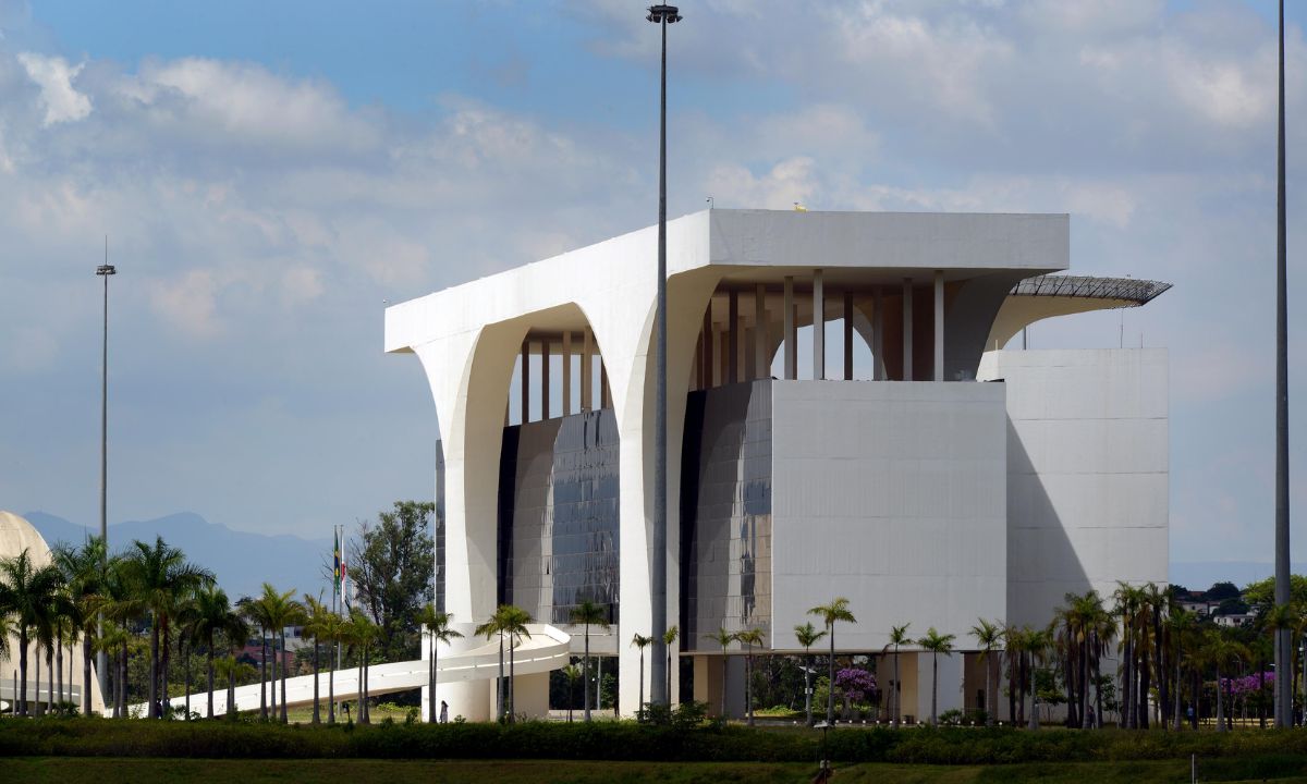 Foto mostra a Cidade Administrativa, sede do governo de Minas