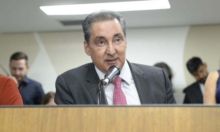 O deputado João Magalhães