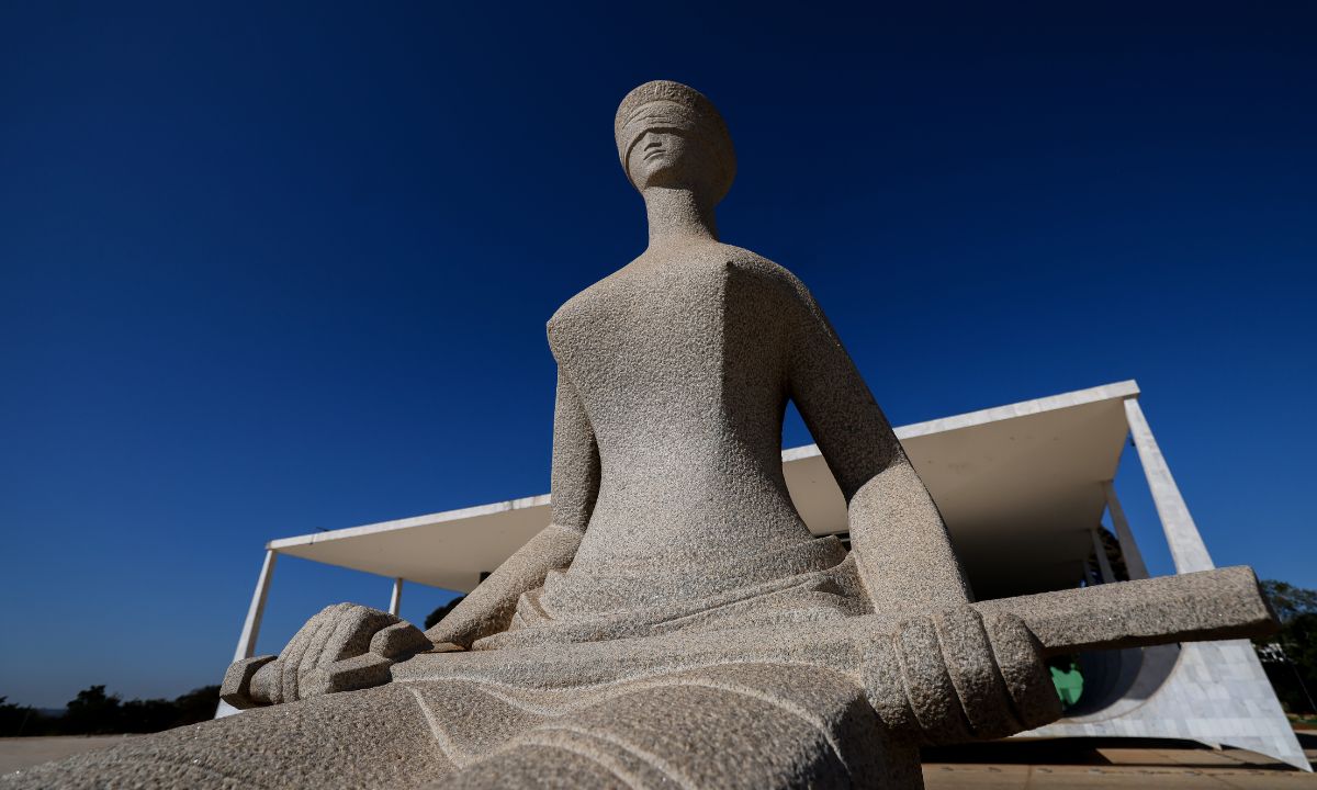 A escultura 'A Justiça', na sede do STF.