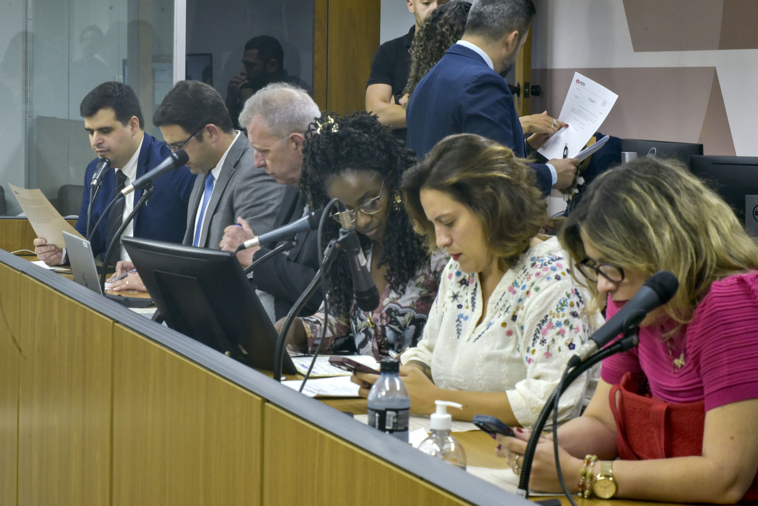 Psol, PL e líder de bloco pró-Zema: PEC dos pedágios tem a adesão de deputados de 14 partidos; veja lista