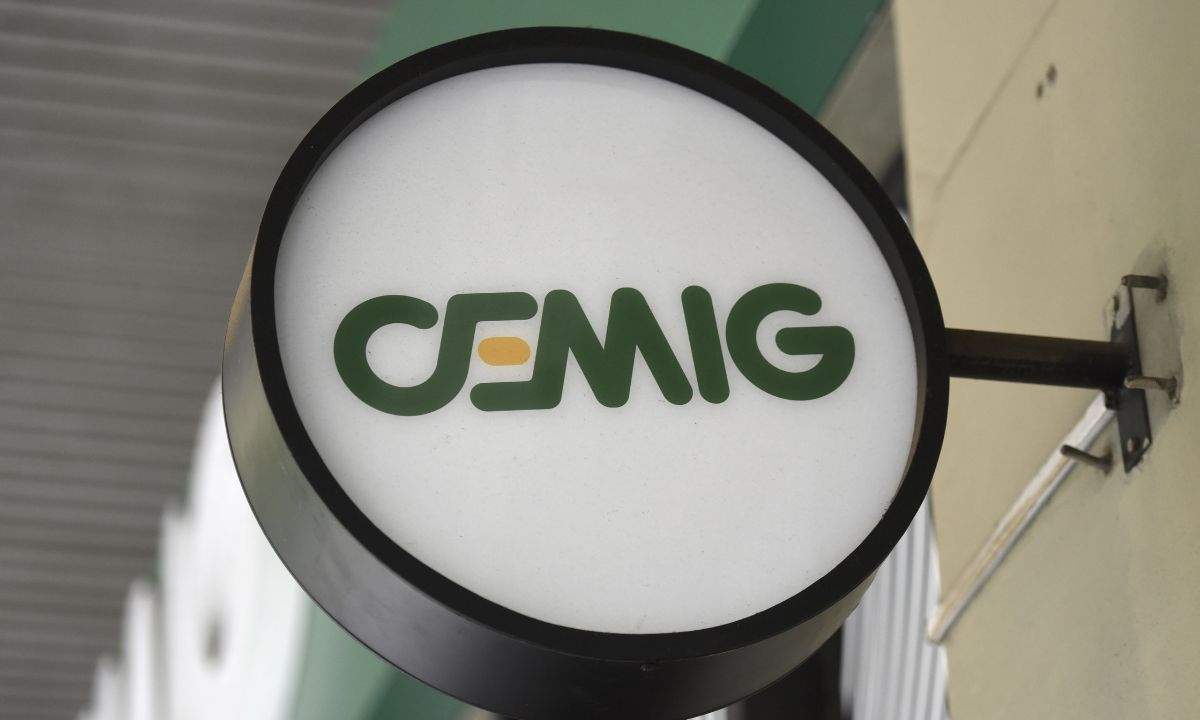 Foto mostra a logomarca da Cemig