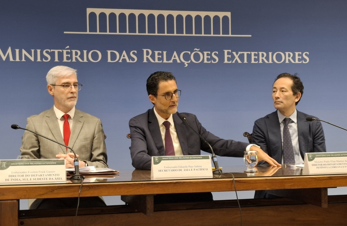 Eduardo Saboia em coletiva no Itamaraty