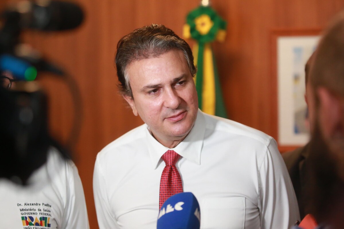 Ministro Camilo Santana no lançamento do Enamed