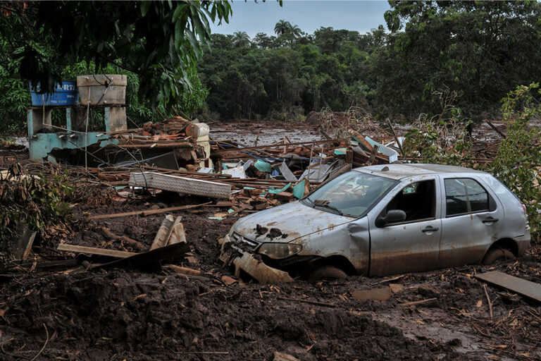 A tragédia de Brumadinho, ocorrida em janeiro de 2019, deixou 270 mortos e causou extensos danos ambientais e sociais. Foto: Ibama
