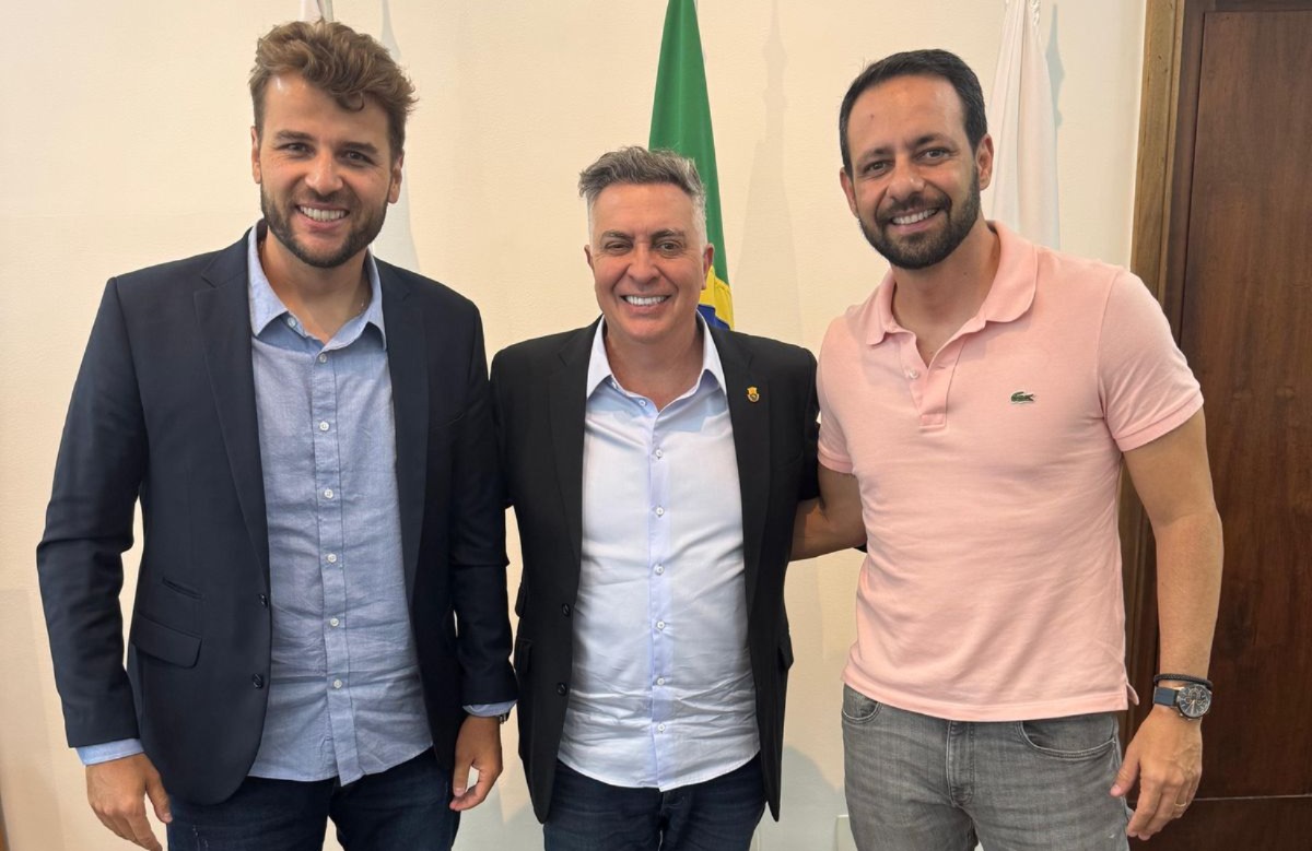 Correia (esq.) será o “número 2” da pasta de Esportes, agora chefiada pelo ex-vereador Rubão (Podemos)