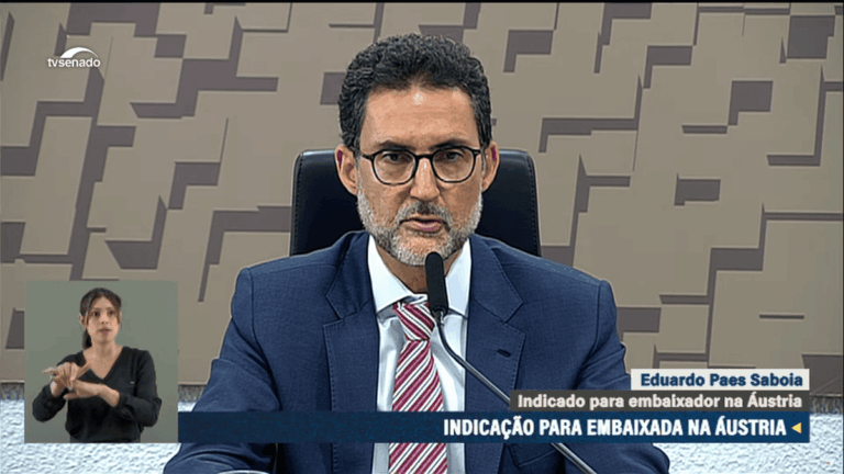 Eduardo Saboia na CRE do Senado em abril de 2025