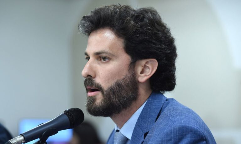 O secretário de Estado de Governo, Marcelo Aro