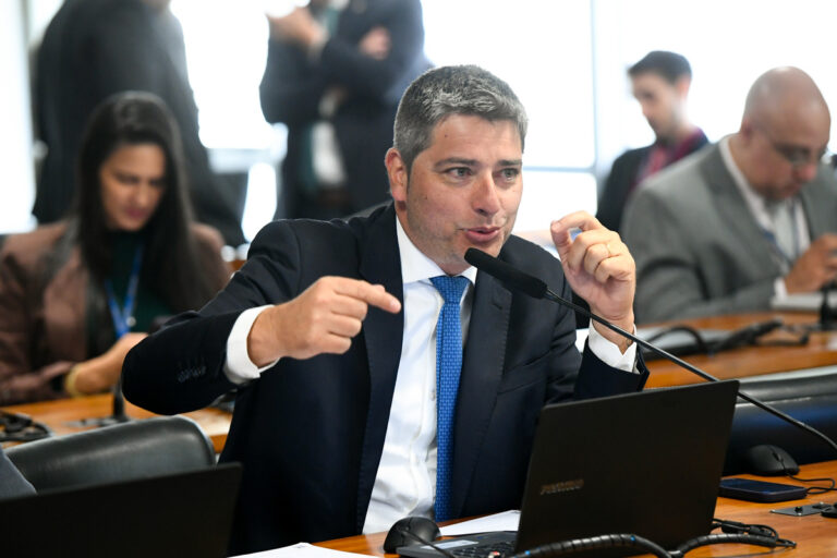 Carlos Portinho na CCTI do Senado