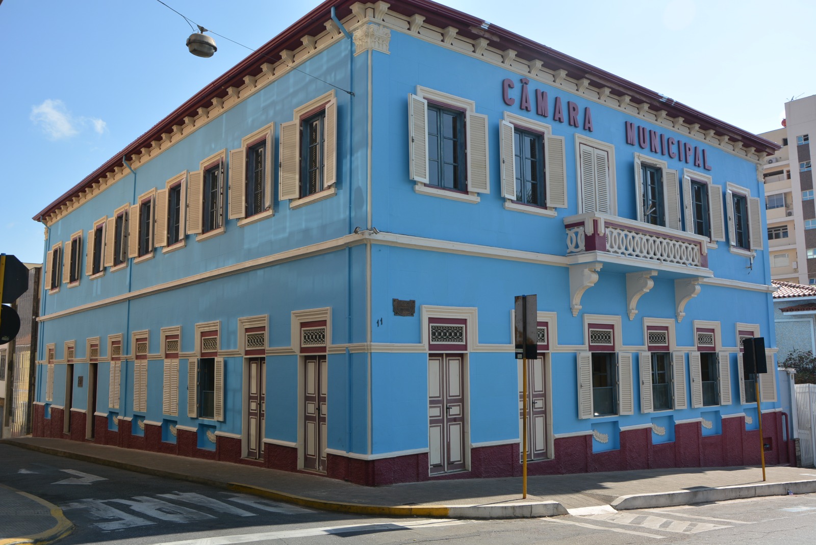 TRE cassa mandato de dois vereadores no Sul de Minas