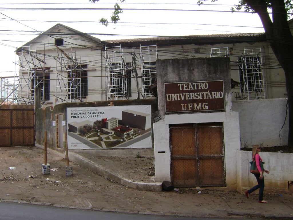 Obras do Memorial da Anistia da UFMG, em foto de 2013