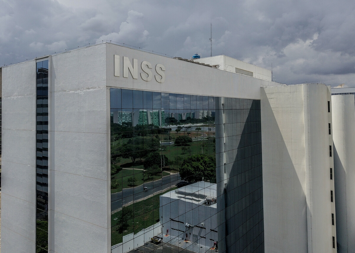 Prédio do INSS, fachada