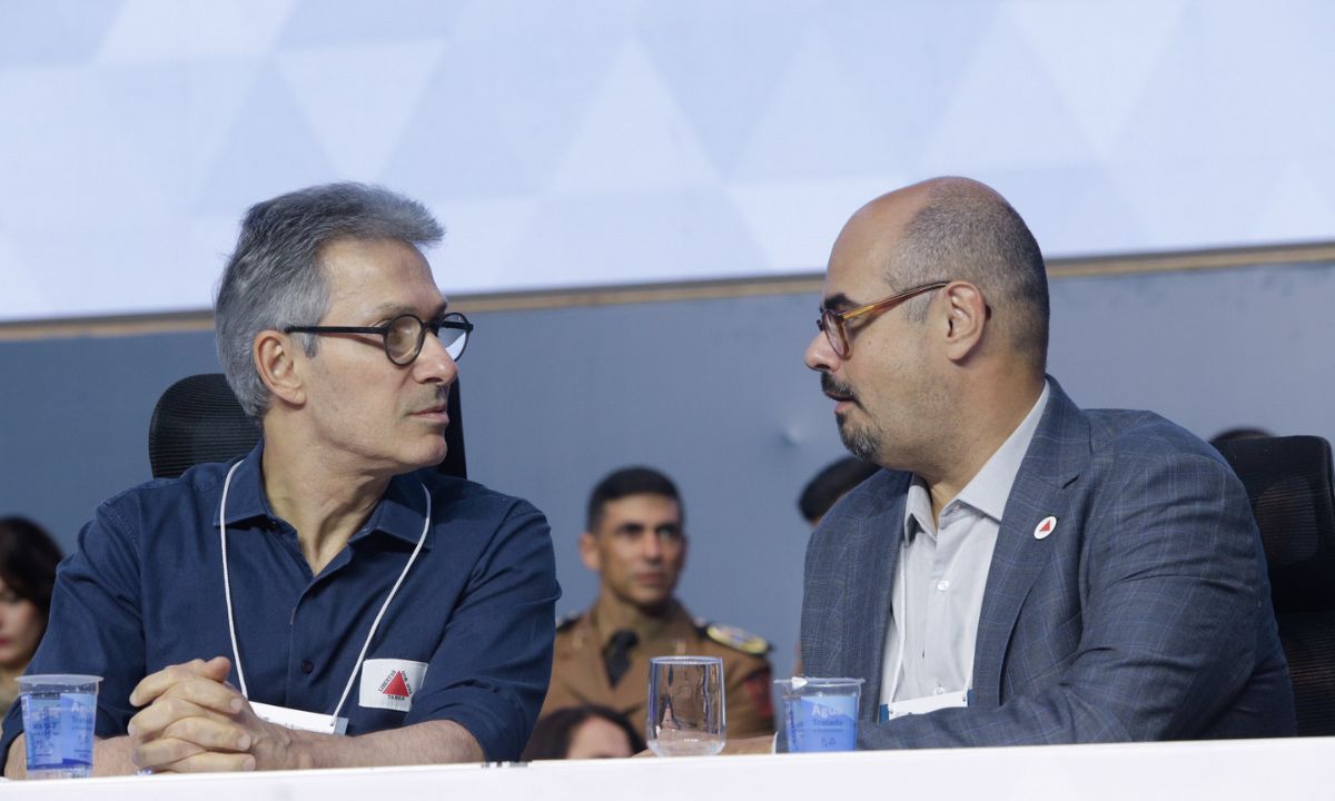 O governador Romeu Zema e o vice, Mateus Simões.