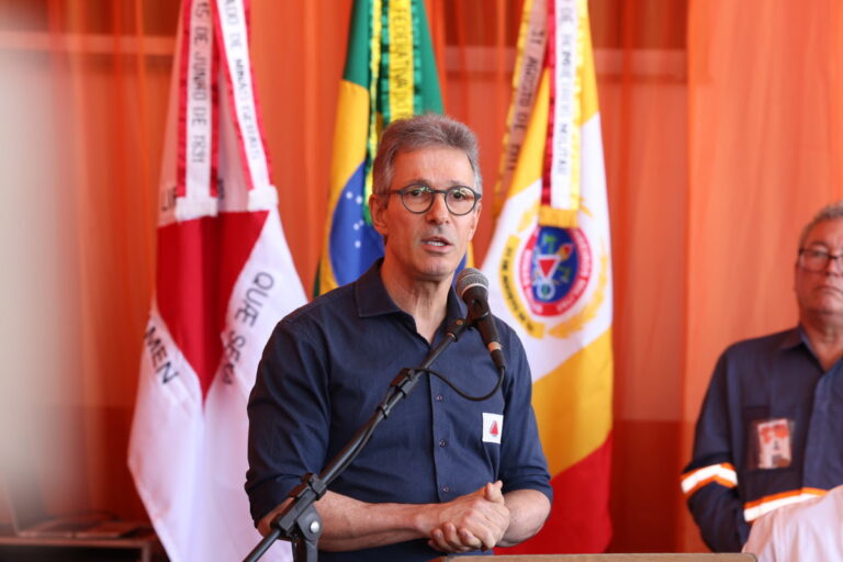 Zema na inauguração da nova sede da 2ª Companhia do Corpo de Bombeiros Militar (CBMMG), em Araguari