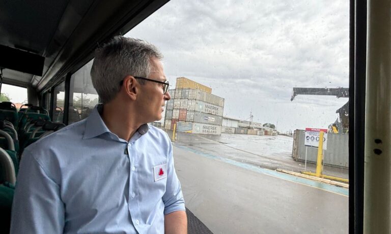 O governador Romeu Zema.